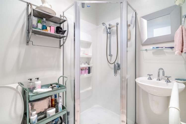 102 Fox Street Avenal_8