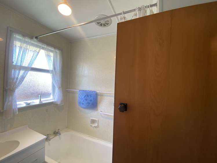 11 Knowles Crescent Ranfurly_15