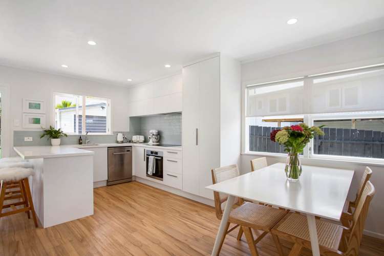 4 Judith Place Titirangi_7