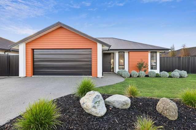 Stunning, As-New Family Home on a Generous Section