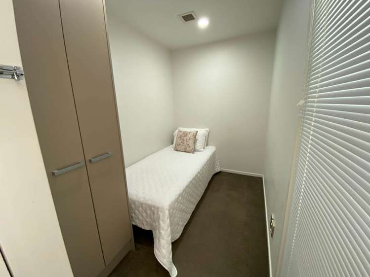 2c/208 Hobson Street Auckland Central_7