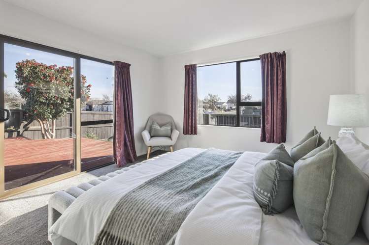 16 Dunbarton Street Redwood_9