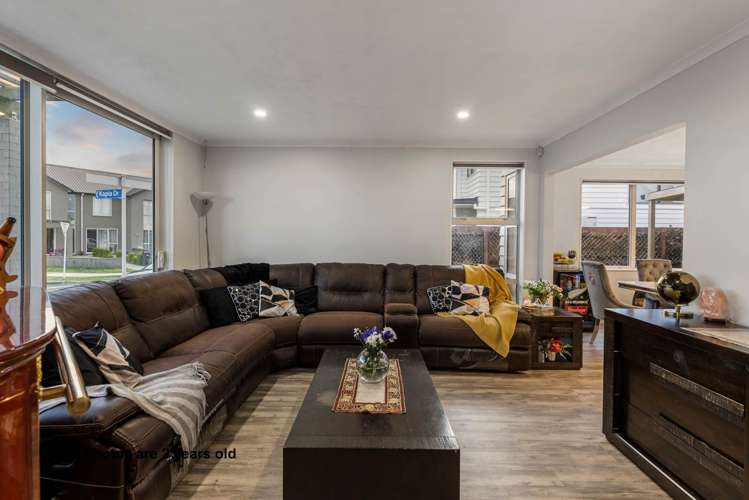 24 Soaring Bird Drive Takanini_13