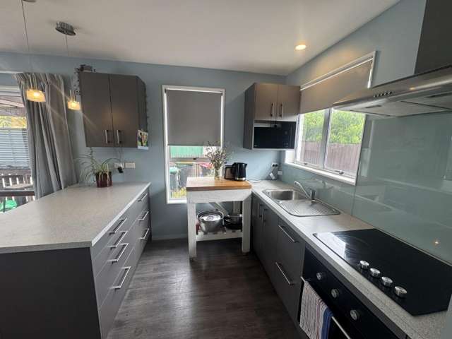 Comfortable Living Close to the Coast