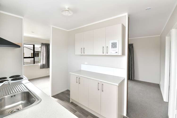 2/332 Whangaparaoa Road Stanmore Bay_6
