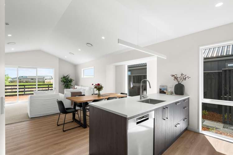 12 Waianiwa Place Burwood_9