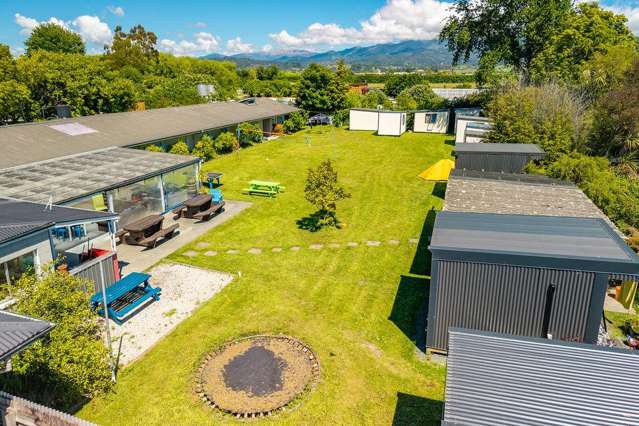 Well-Presented Backpackers in a Top Tourist Town