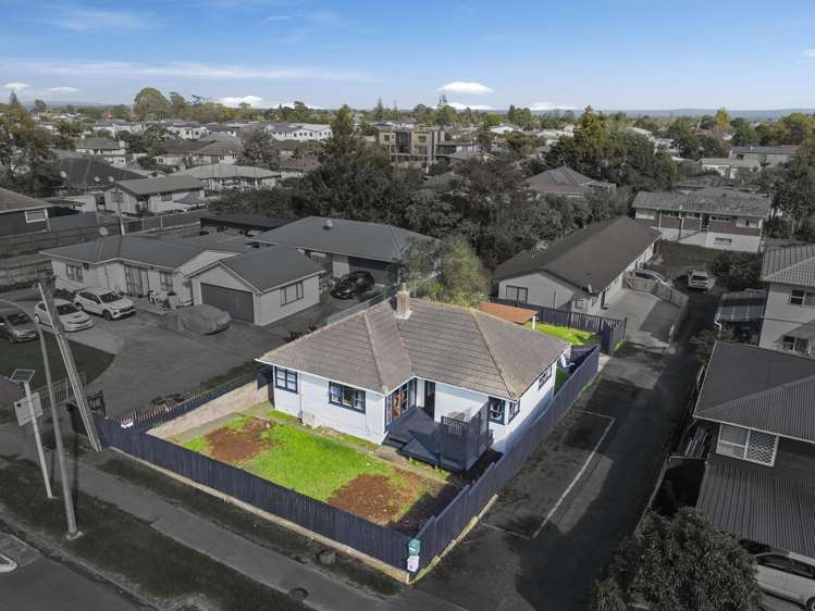1/220 Russell Road_5