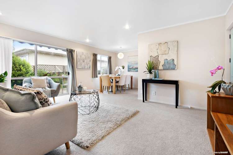 240a Te Atatu Road Te Atatu South_3