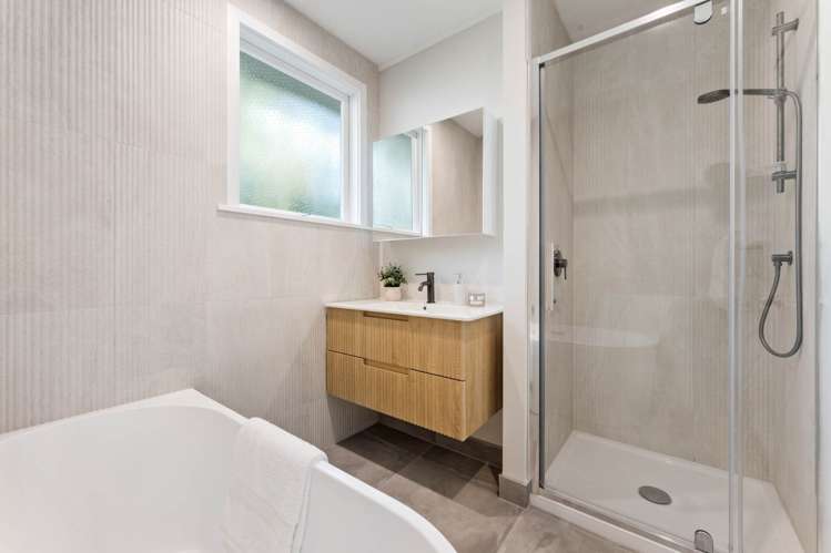 35 Martin Crescent Northcote_12