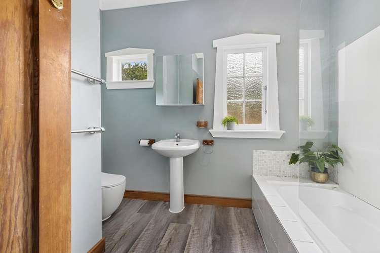 43a Collins Avenue Tawa_11