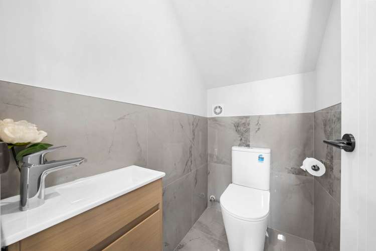 76 Koromeke Street Flat Bush_24