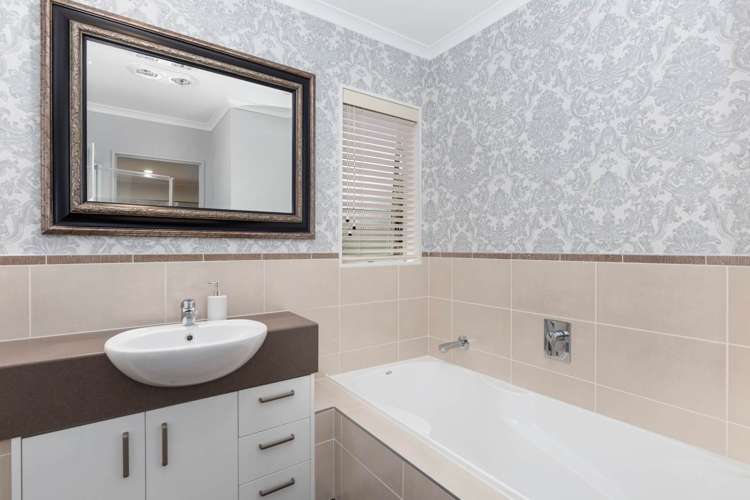 51 Turnberry Drive Wattle Downs_14