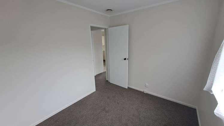 49A Beach Road Pahurehure_5