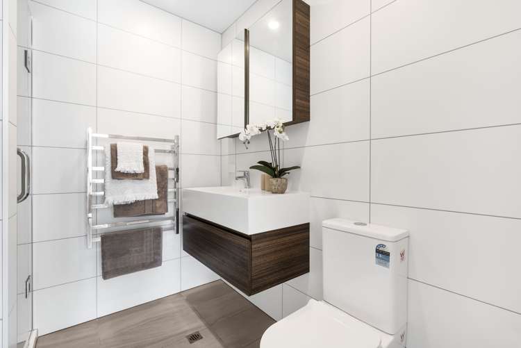 12 Barrack Road Mt Wellington_7