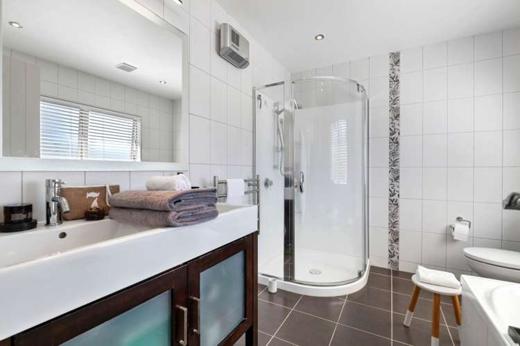 12 Zara Court Windsor Park_17