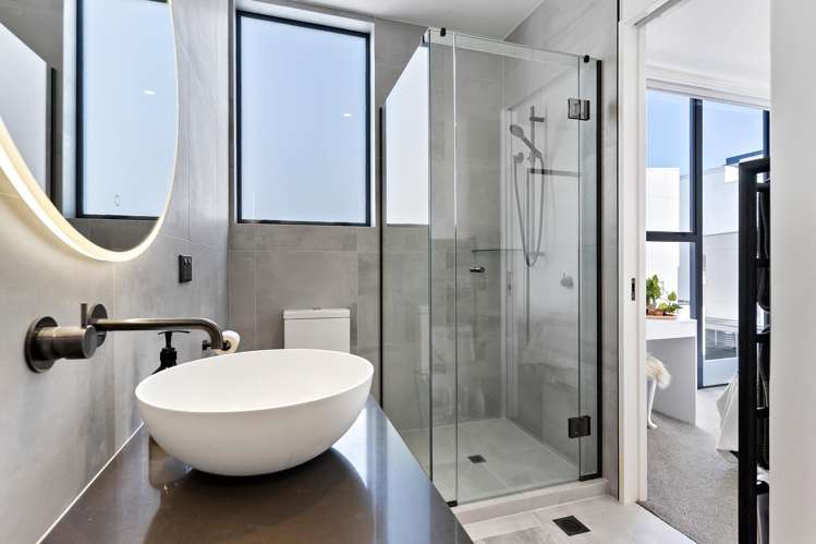 84 Fisher-Point Drive Auckland Central_13