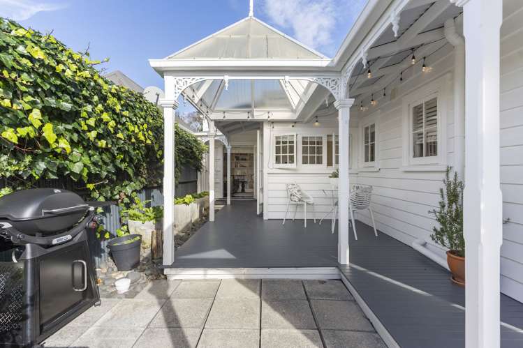 2 Mount Saint John Avenue Epsom_14