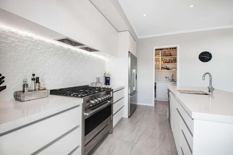 242 Hillcrest Road_5