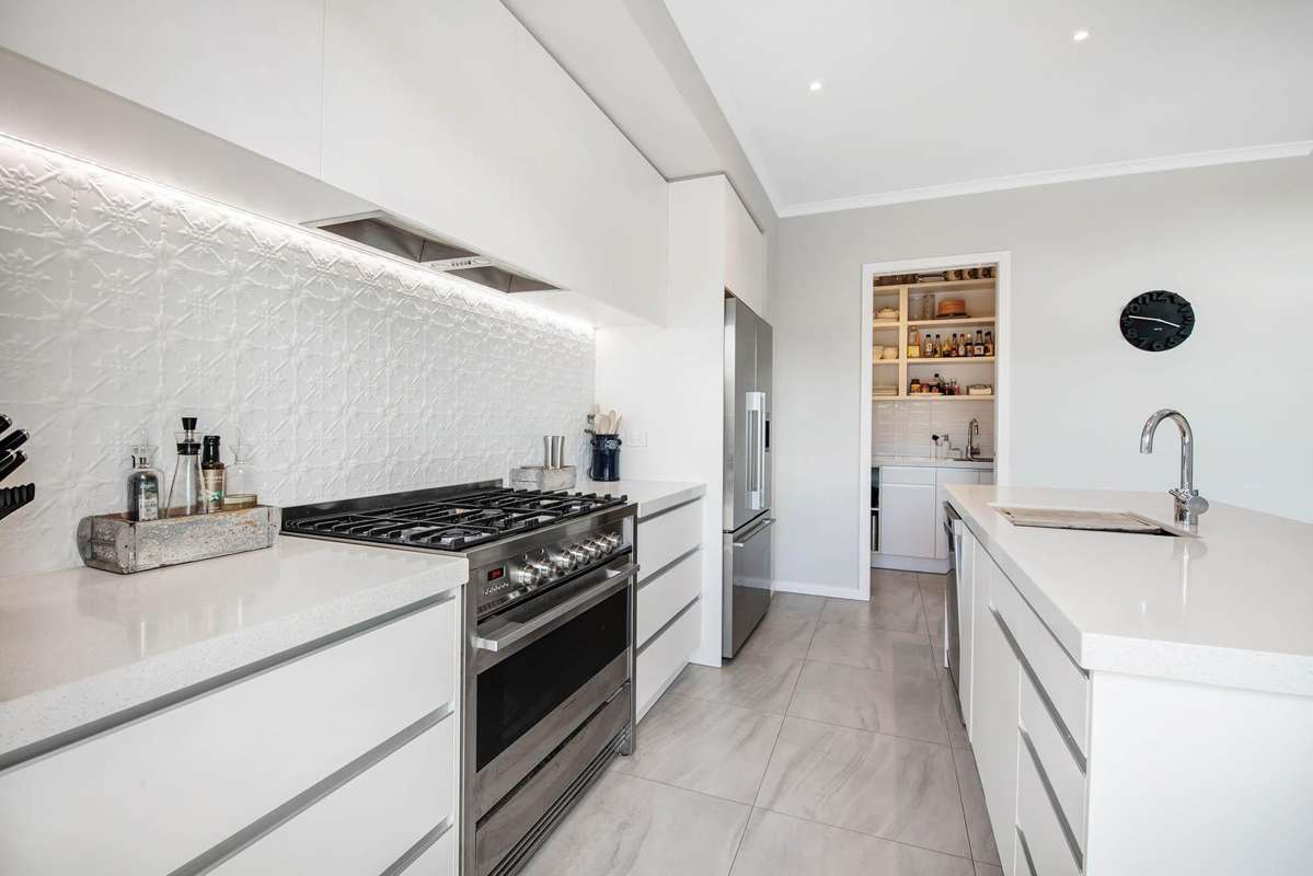 242 Hillcrest Road_2