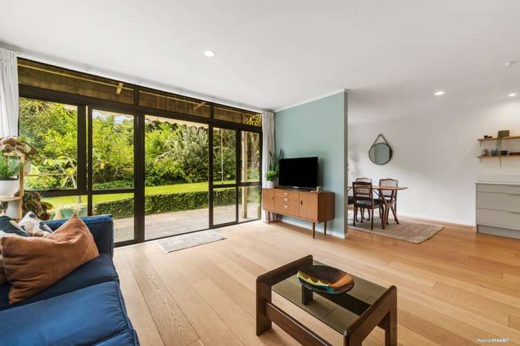 19/61A Birkdale Road Birkdale_3