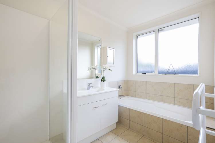 21 Les Marston Place Pukekohe_14