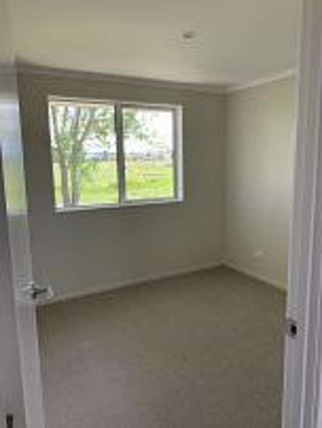 Address withheld Waitakaruru_4