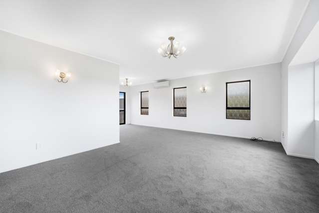 123 & 123A Whitford Road Northpark_4