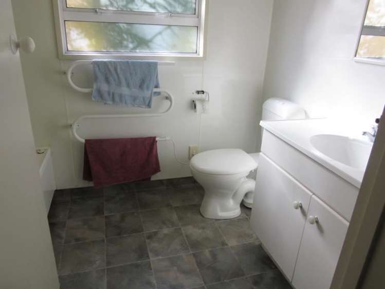 24 Bernard Road Albert Town_7