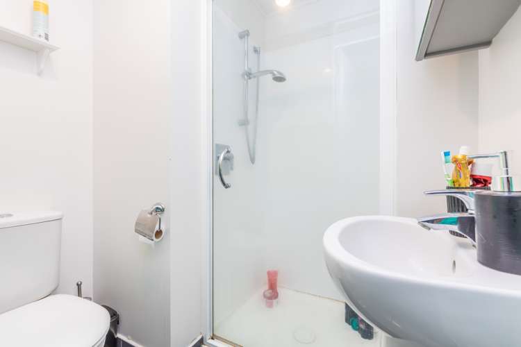 1332/72 Nelson Street Auckland Central_9