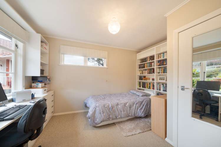 64 Taylor Terrace Tawa_11