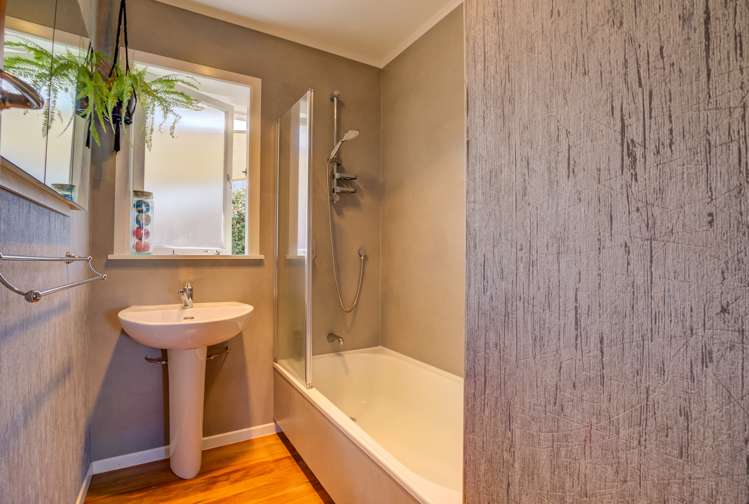 17 Macmurdo Avenue Glenview_12