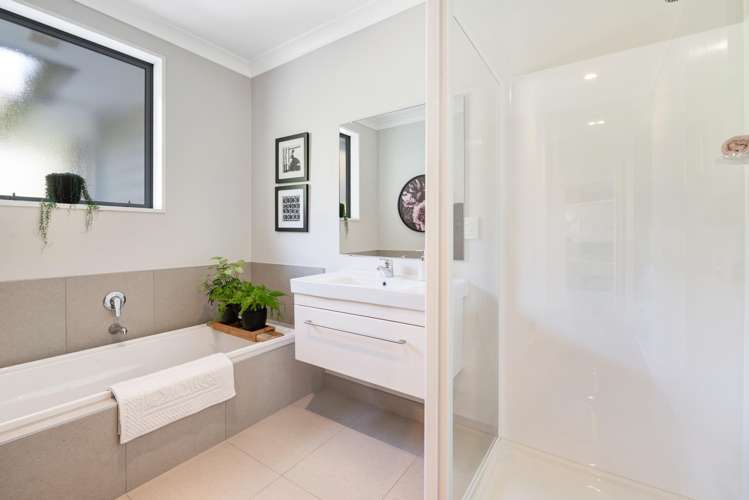 45 Manuka Grove Helensville_17