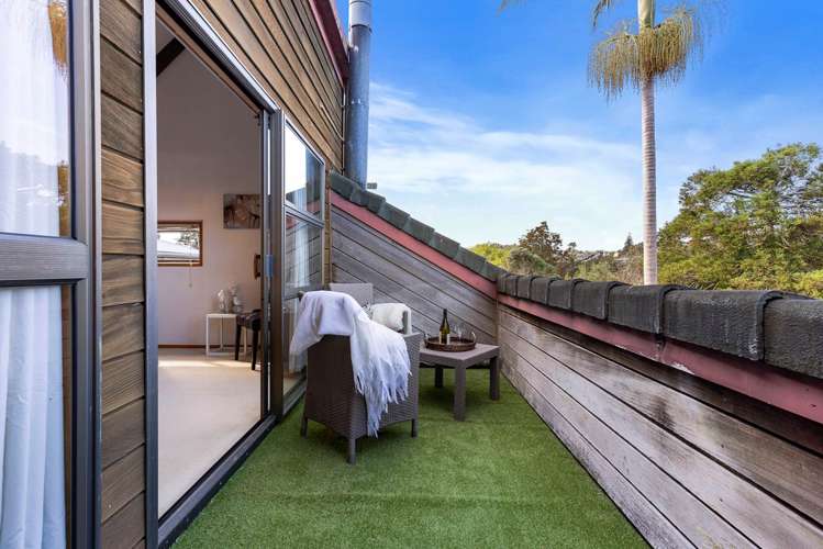 2/2 Fuchsia Place Birkdale_14