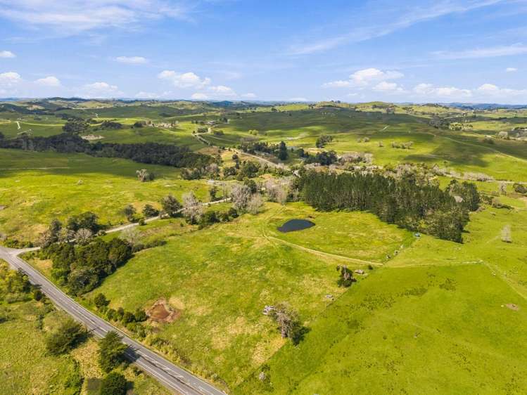 42 Ford Road Paparoa_9