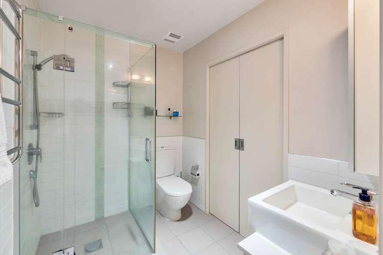 1401/17 Vogel Lane Auckland Central_11