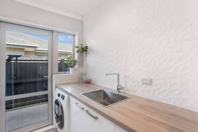 31a Mataroa Place Parklands_14