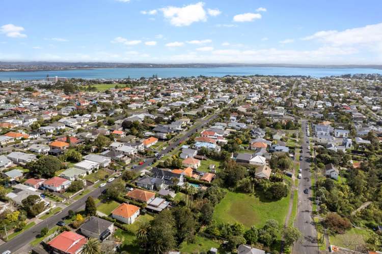 65 Kiwi Road Point Chevalier_14