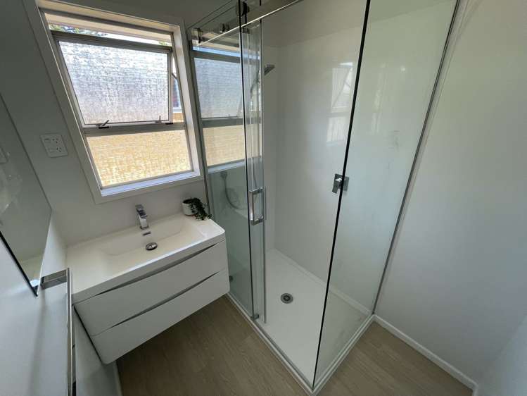 104 Edmonton Road Henderson_11