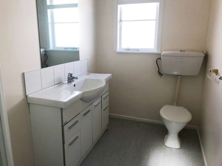 3/11 Rustic Avenue Mount Roskill_6