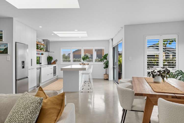 6 Kahuparere Crescent Pyes Pa_13