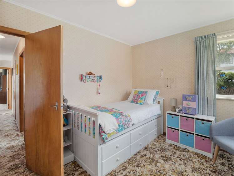 37 Linwood Avenue Forrest Hill_12