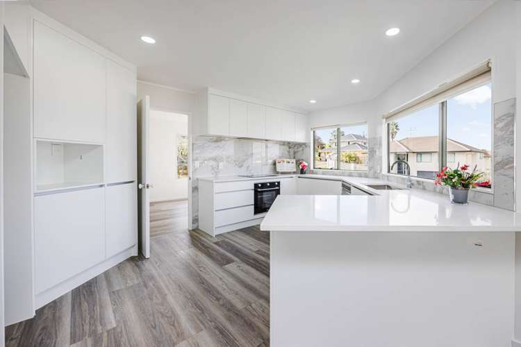 2/14 Kells Place Botany Downs_11