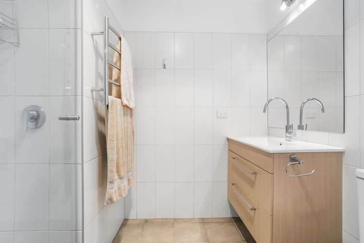 448 Huia Road Laingholm_15