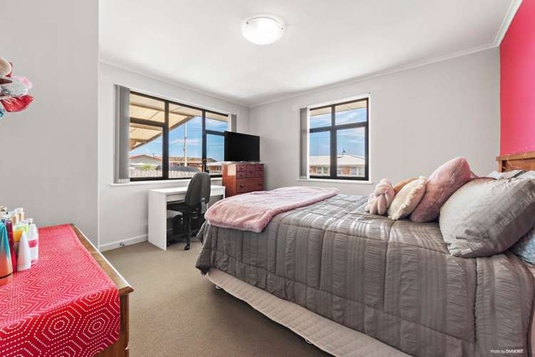 47 Bolton Street Blockhouse Bay_10