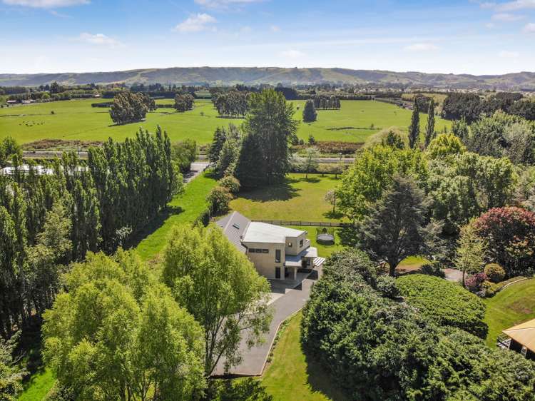 131 Gladstone Road South East Taieri_36