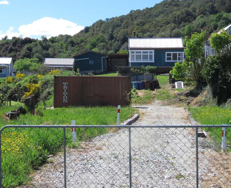 5 Herald Street Reefton_18