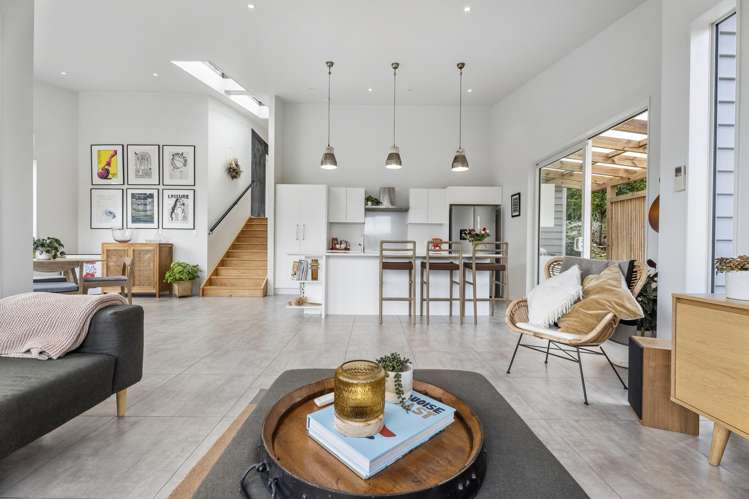 16 George Street Surfdale_9