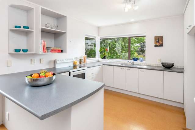 2/24 Parkhill Road Mellons Bay_4