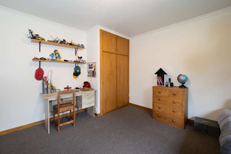 7 Reid Crescent Allenton_16